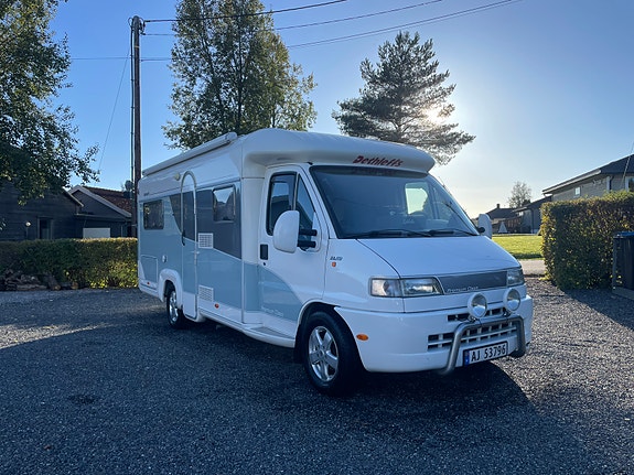 Dethleffs Globetrotter, Premium Class 2 of 30