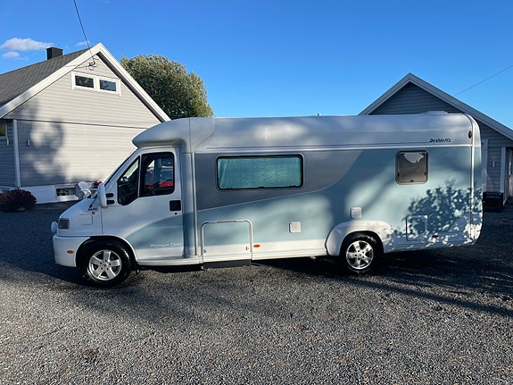 Dethleffs Globetrotter, Premium Class 4 of 30