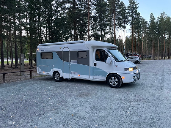 Dethleffs Globetrotter, Premium Class 8 of 30