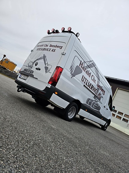 Mercedes-Benz Sprinter 3 of 5