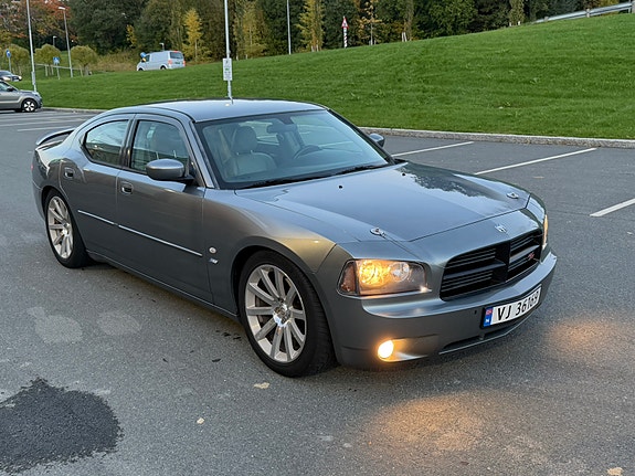 Dodge Charger 3 of 20