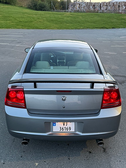 Dodge Charger 8 of 20