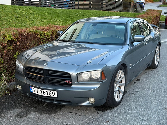Dodge Charger 9 of 20
