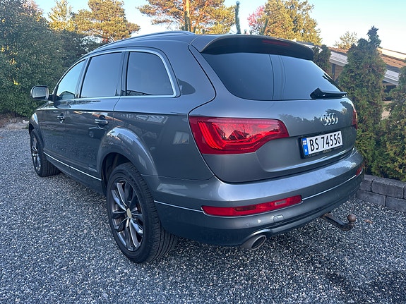 Audi Q7 13 of 13