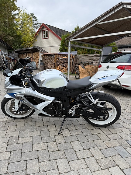 Suzuki GSX-R 600 5 of 7