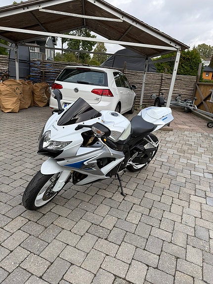 Suzuki GSX-R 600 6 of 7