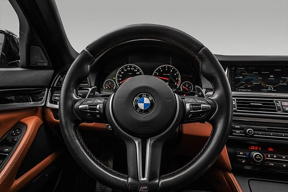 BMW M5 26 of 30