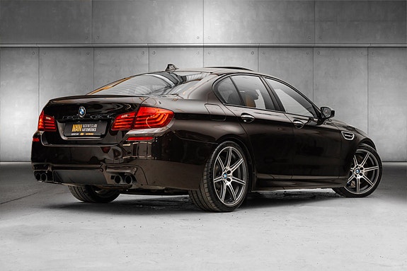 BMW M5 9 of 30