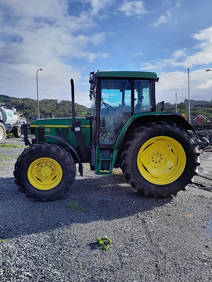 John Deere 6210 SE 5 of 13