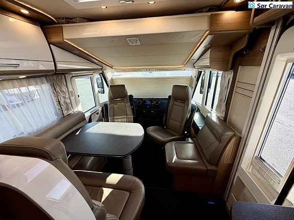 Carthago C-Tourer I 143 LE Mercedes 18 of 30