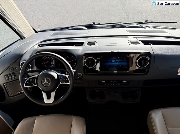 Carthago C-Tourer I 143 LE Mercedes 14 of 30