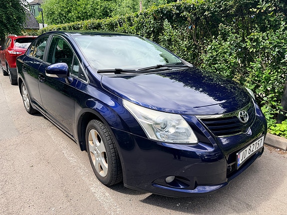 Toyota Avensis 15 of 15