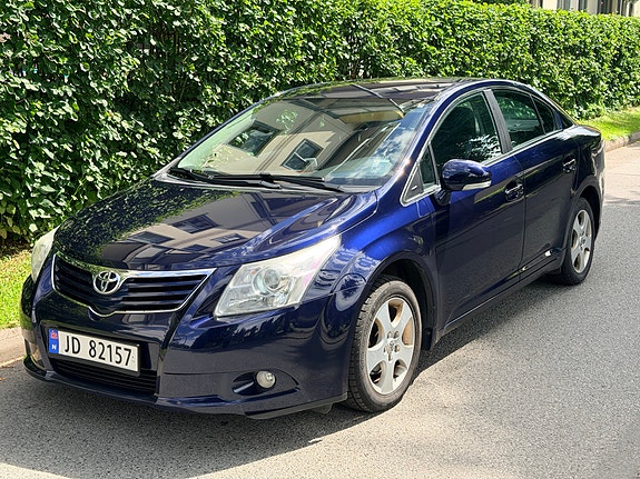 Toyota Avensis 3 of 15