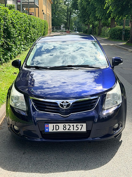 Toyota Avensis 7 of 15