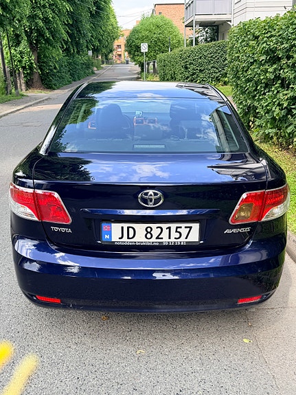 Toyota Avensis 4 of 15