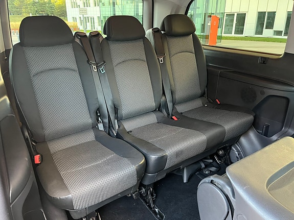 Mercedes-Benz Vito 113 21 of 30