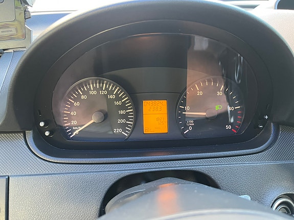 Mercedes-Benz Vito 113 11 of 30