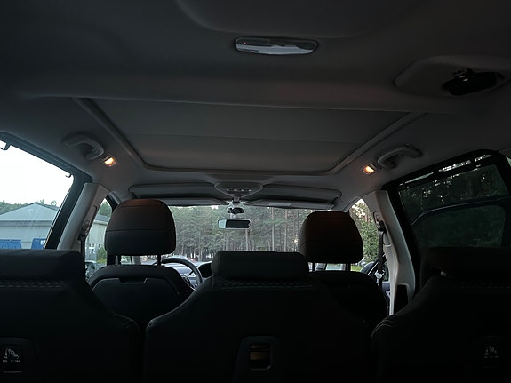 Citroen Grand C4 Picasso 7 of 25