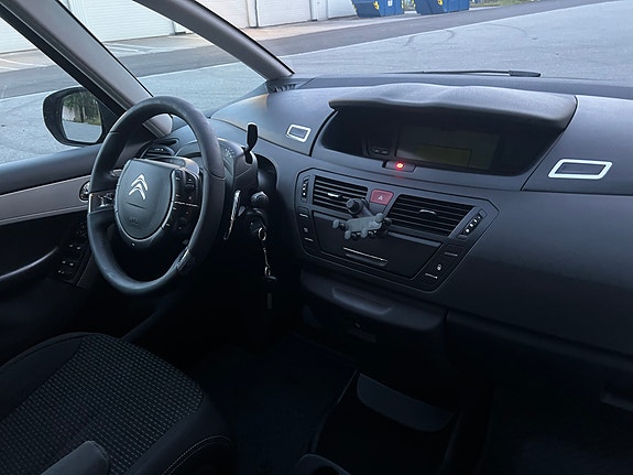 Citroen Grand C4 Picasso 4 of 25