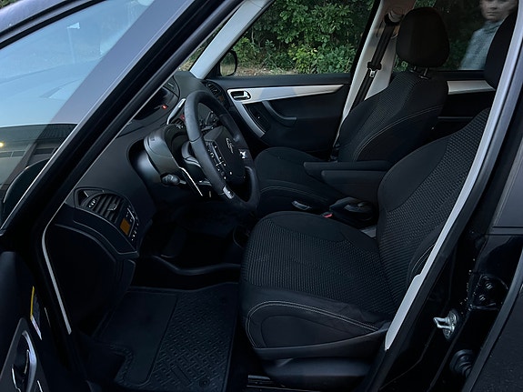 Citroen Grand C4 Picasso 8 of 25