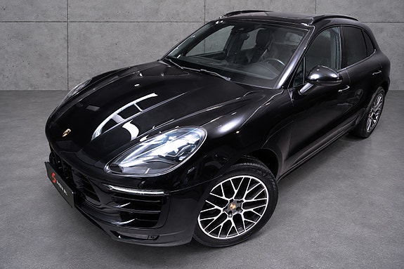 Porsche Macan 10 of 30