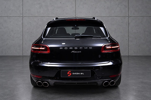 Porsche Macan 6 of 30