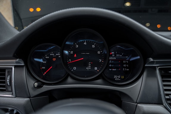 Porsche Macan 20 of 30