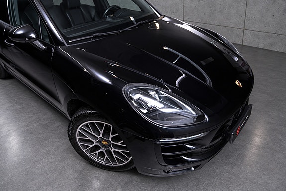 Porsche Macan 9 of 30
