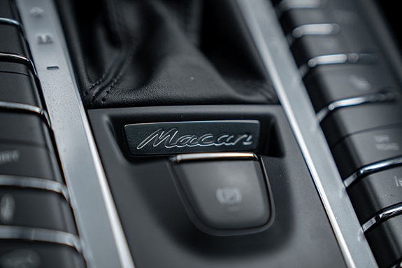 Porsche Macan 26 of 30