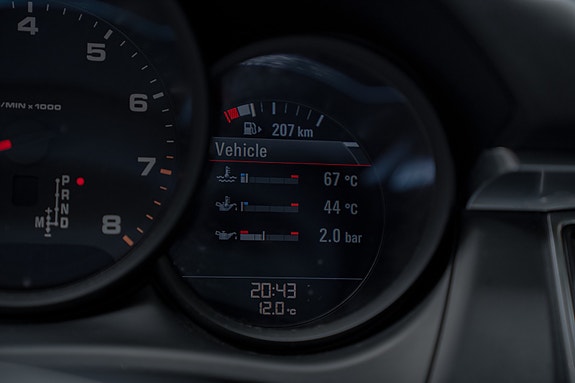 Porsche Macan 21 of 30