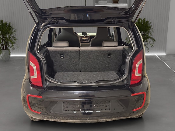 Volkswagen UP! 23 of 27