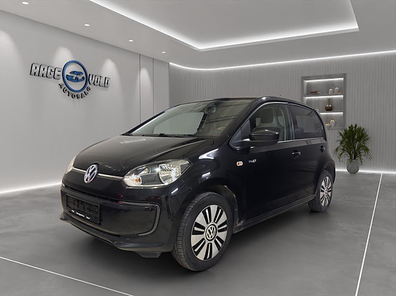 Volkswagen UP! 2 of 27