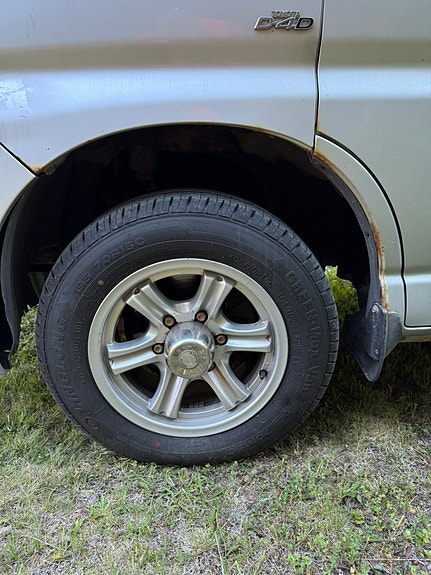 Toyota HiAce 5 of 13