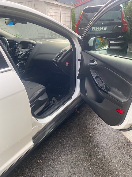 Ford Focus 12 of 19