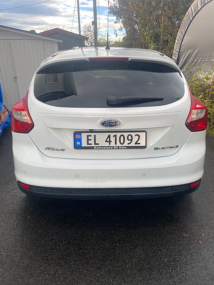 Ford Focus 9 of 19