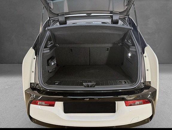 BMW i3 9 of 24