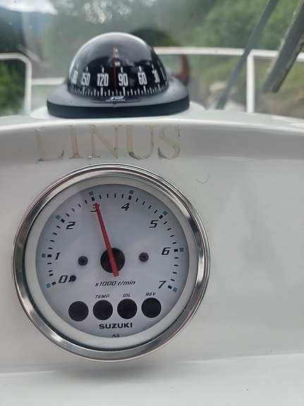 Beneteau 680 med henger 8 of 12