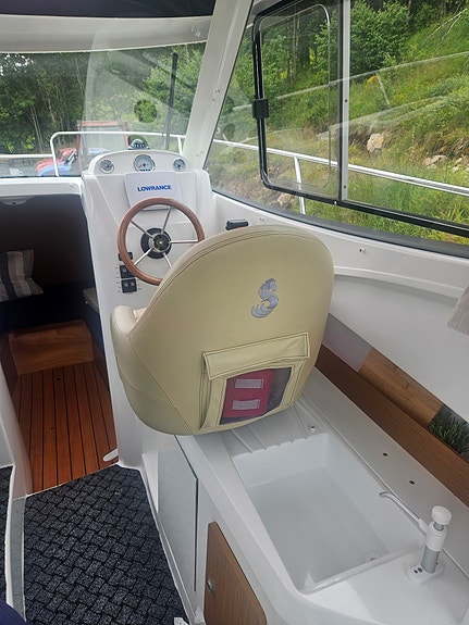 Beneteau 680 med henger 5 of 12