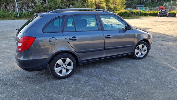 Skoda Fabia 2 of 19