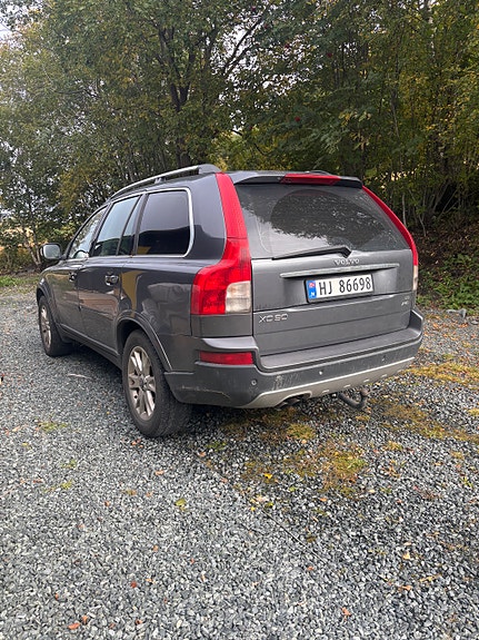 Volvo XC90 2 of 3