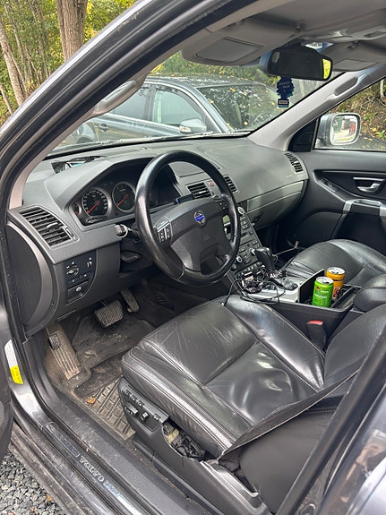 Volvo XC90 3 of 3
