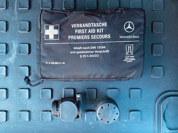 Mercedes-Benz E250 21 of 30