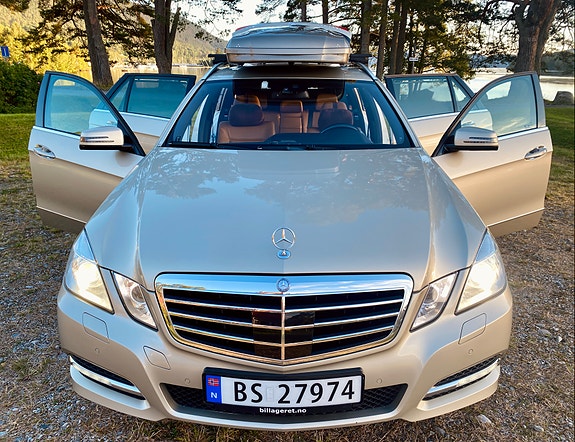 Mercedes-Benz E250 4 of 30
