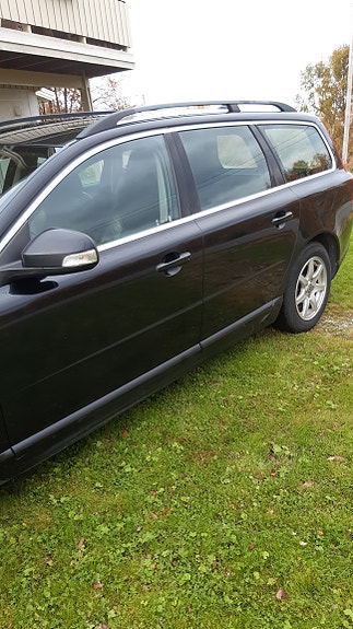 Volvo V70 5 of 24