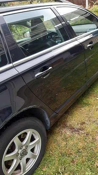 Volvo V70 3 of 24