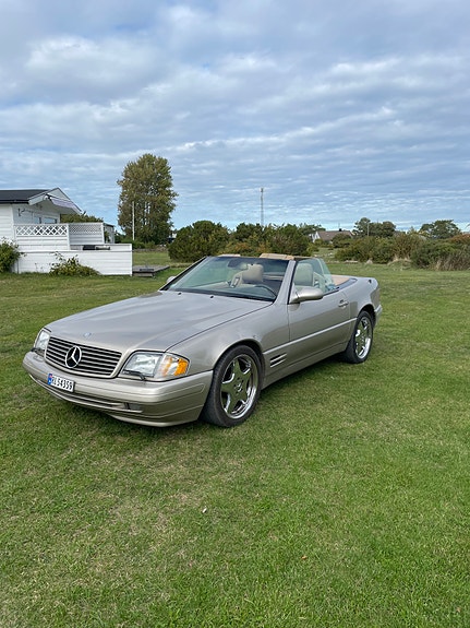 Mercedes-Benz SL500 4 of 15