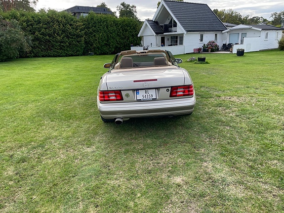 Mercedes-Benz SL500 3 of 15