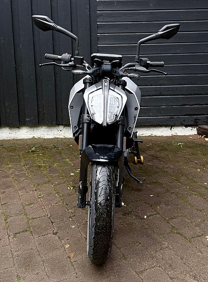 KTM 125 Duke 7 of 15
