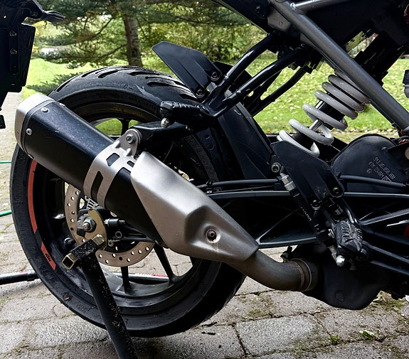KTM 125 Duke 10 of 15