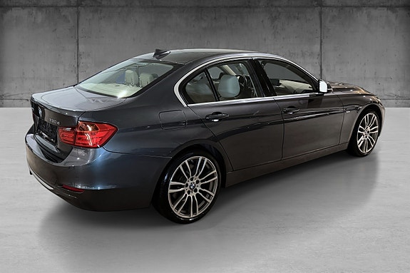 BMW 330d 8 of 24